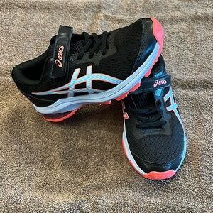 Kids ASICS shoes. Size 12